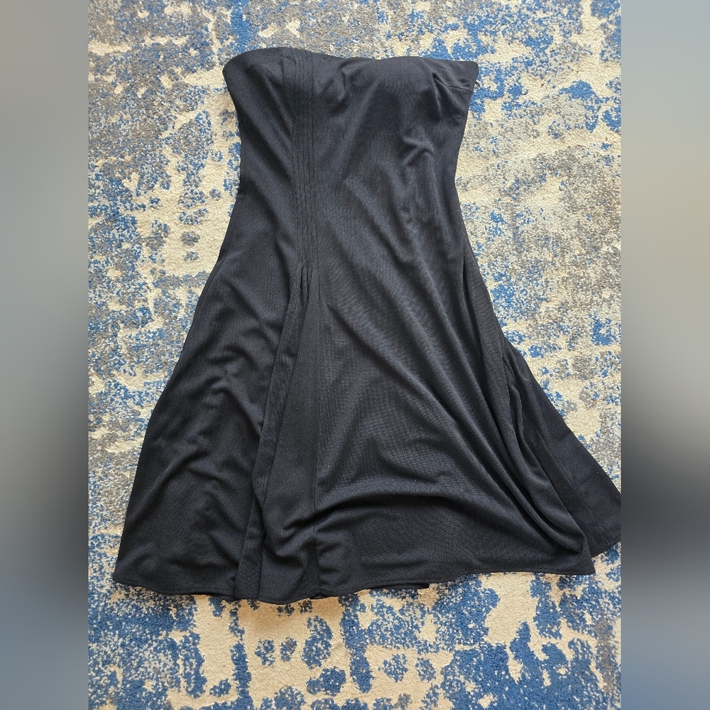 White House Black Market Flowy Black Strapless Dress~Full of Class! Size 8